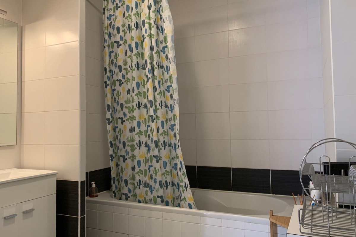 SALLE DE BAIN+WC