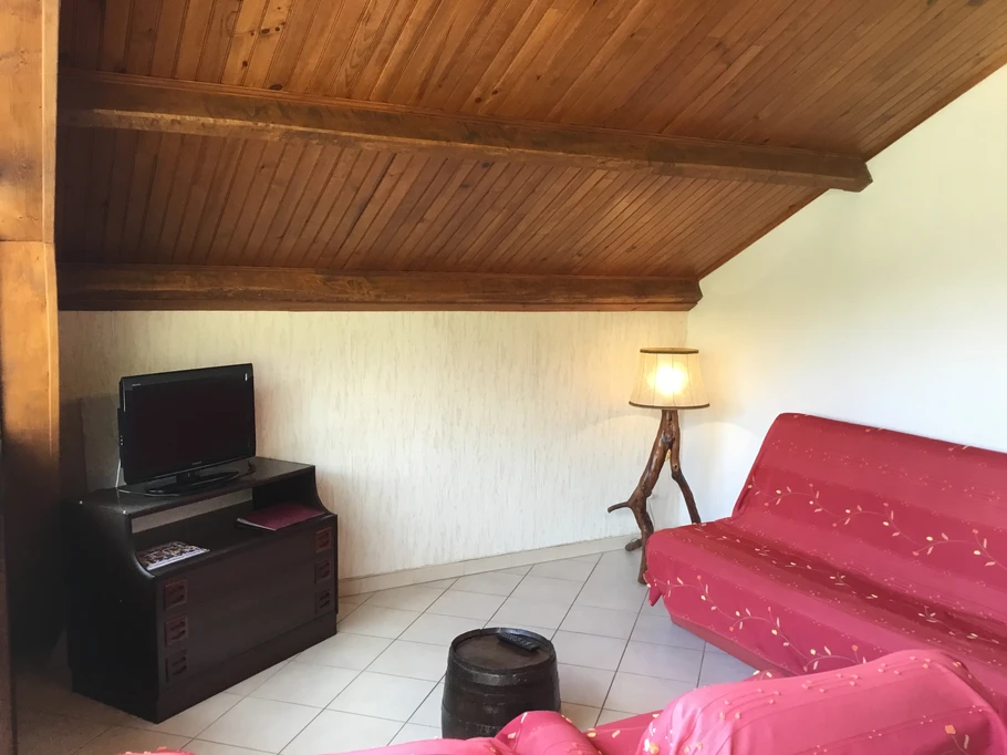 Grands Causses hiking break - nature gîte sleeps 6