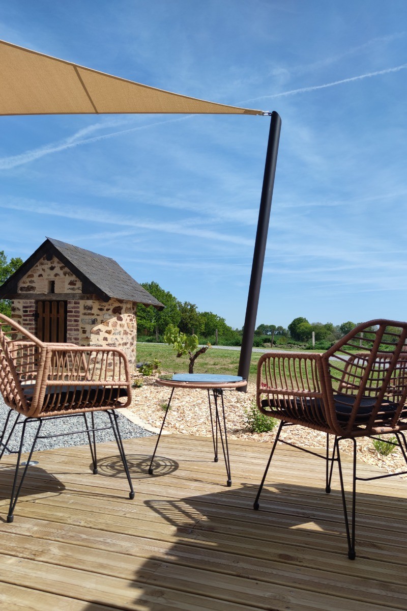 Vue sans vis à vis pleine nature, depuis la terrasse.