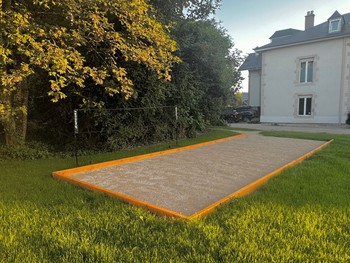 Une place pétanque est à votre disposition