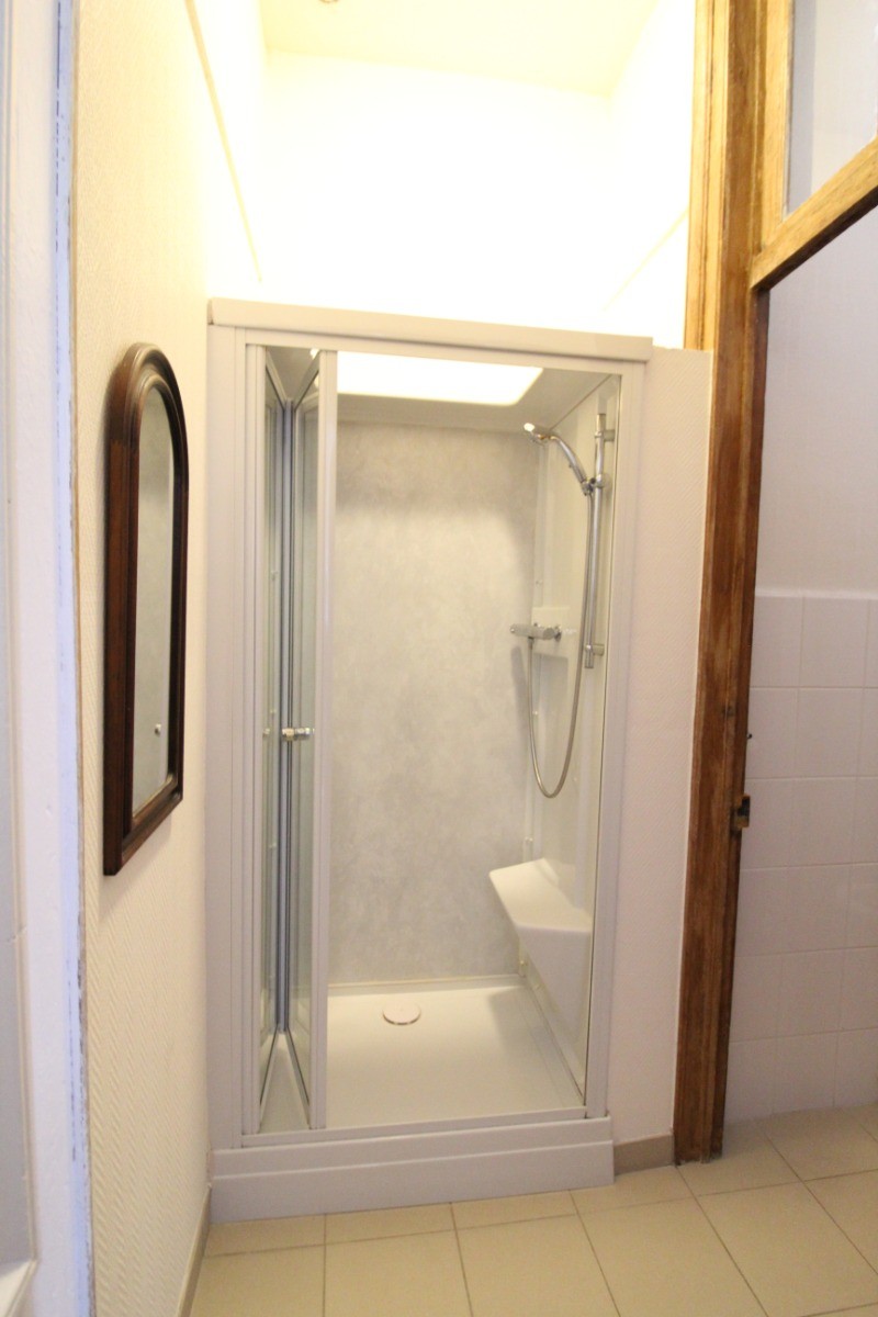 Chambre d'hôtes - Abbaye Autrey - Douche Nymphéa