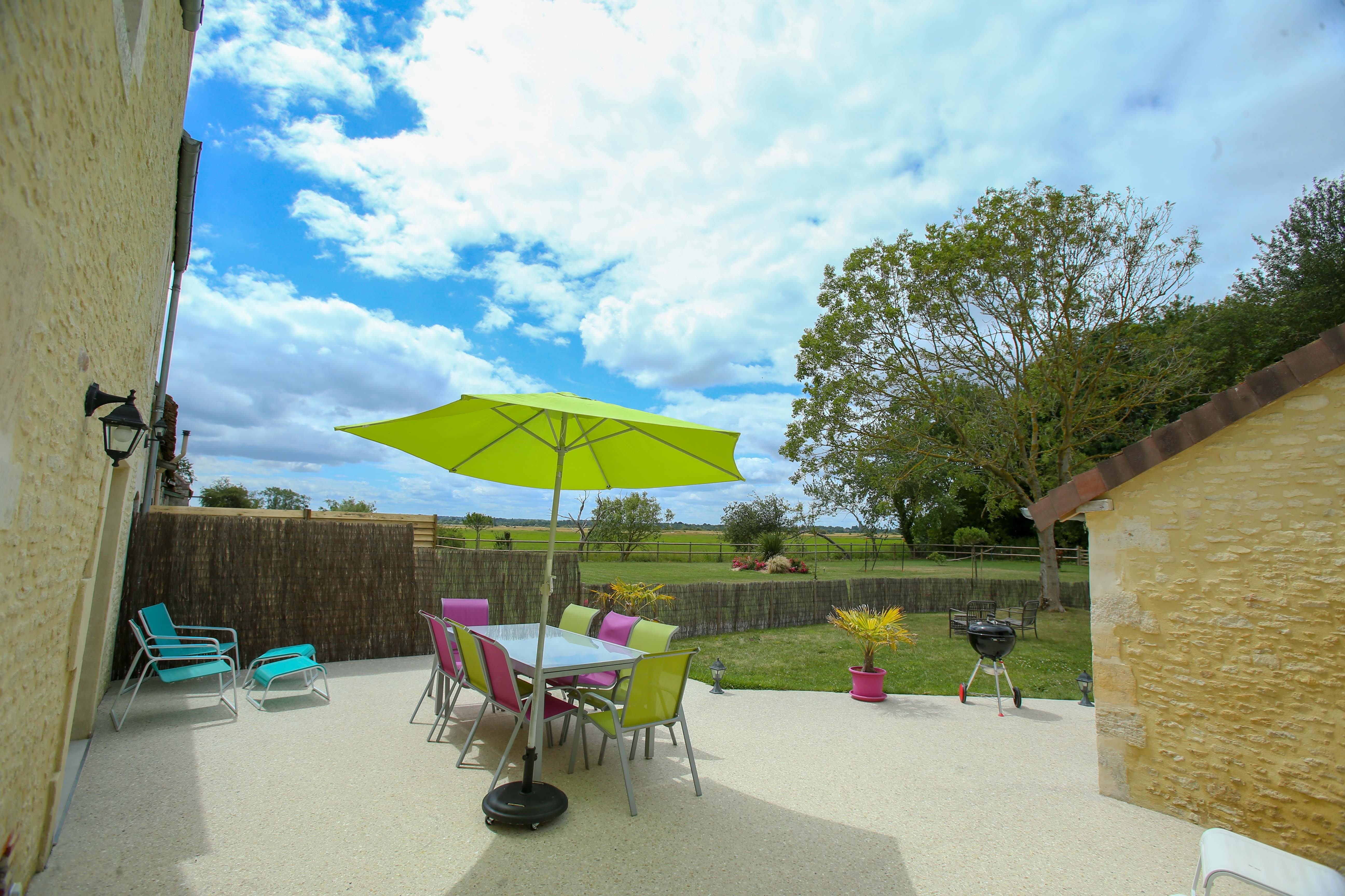 terrasse vue sur les marais