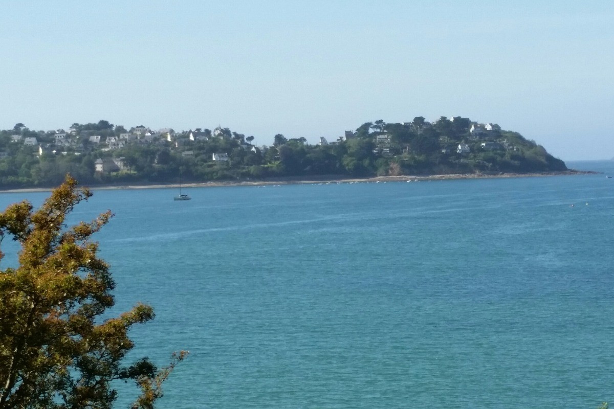 Location "Île St Riom" de la maison de Marilou au centre ville de Paimpol et à quelques pas du port (Côtes d'Armor, Bretagne) - Balade sur la côte de Granit rose