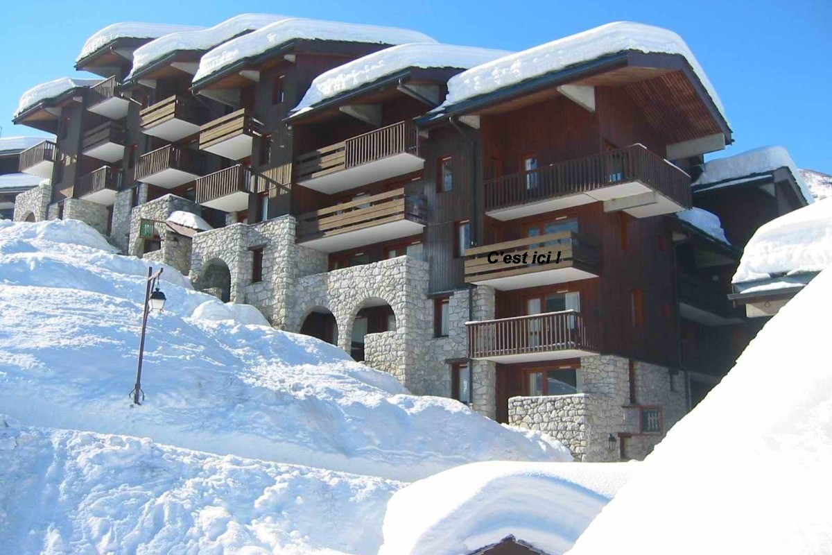 L'hiver, LE PORTAIL vu côté Planchant