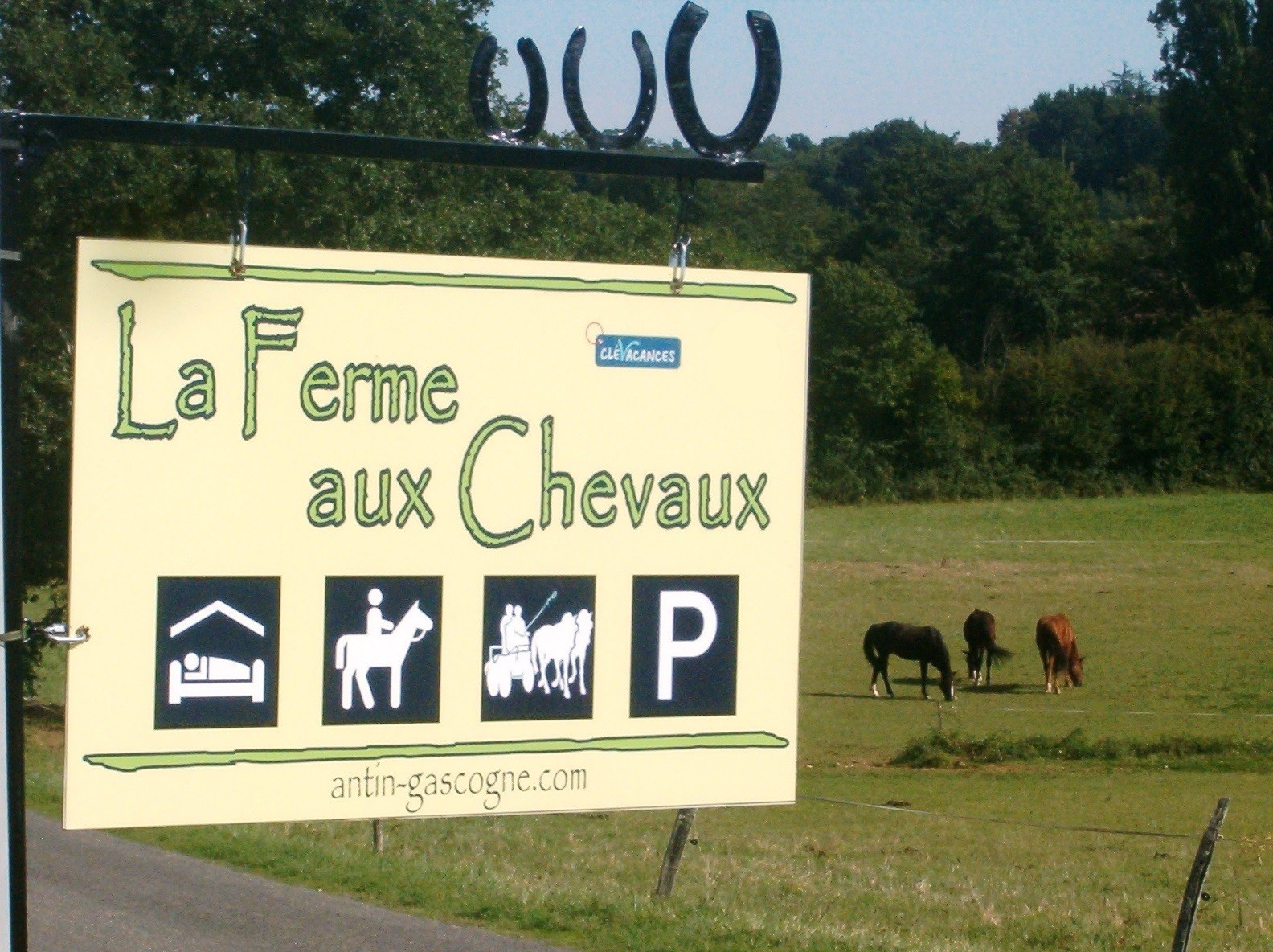 Panneau/logo de La Ferme aux Chevaux