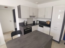 coin cuisine aménagée et équipée