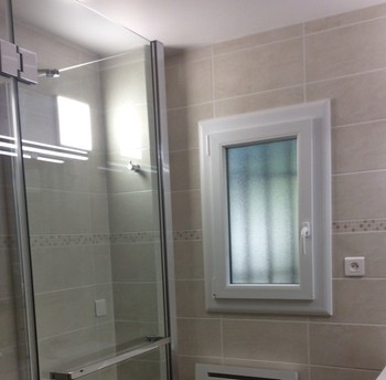 salle d'eau avec bac en 120