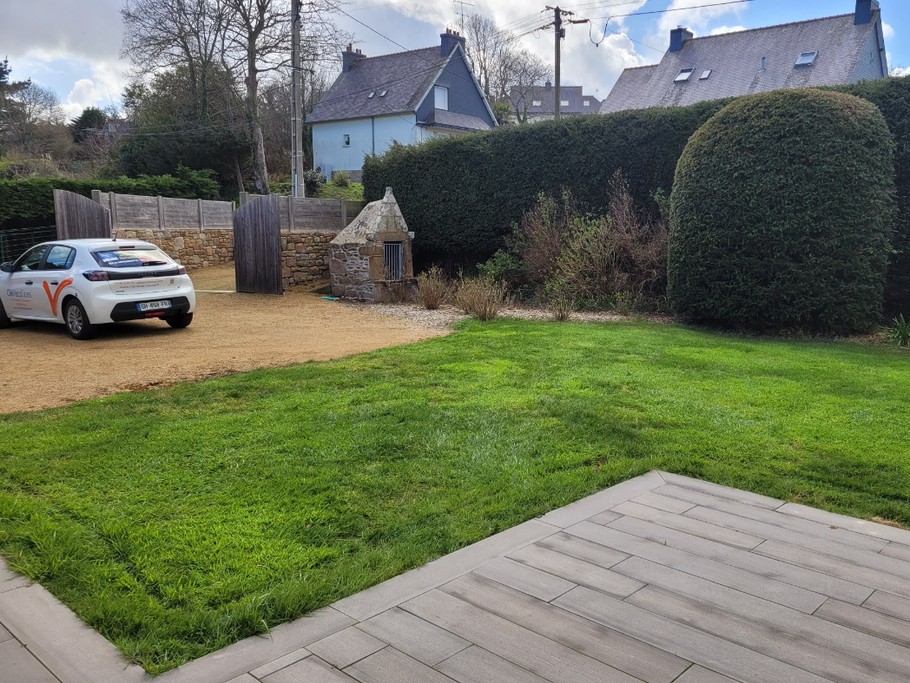 Location, 4/6 personnes à TREBEURDEN à 5 minutes PLAGE - 10 minutes PERROS-GUIREC - COTES D'ARMOR - BRETAGNE - jardin