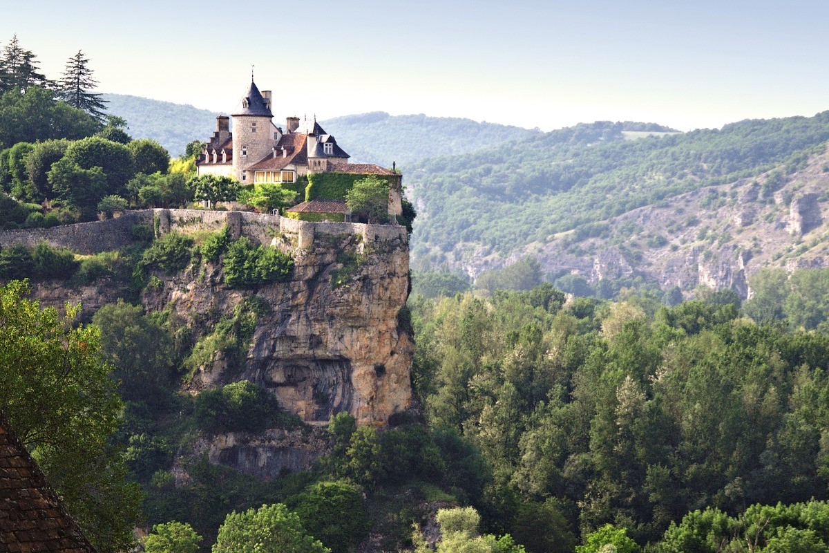 Château de Belcastel (3 km)