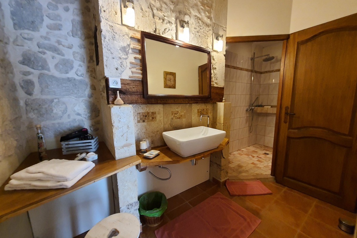 Photo n° 16 de la location