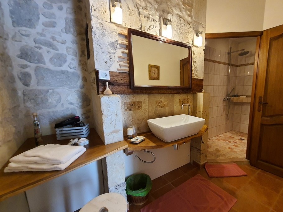 Photo n° 16 de la location