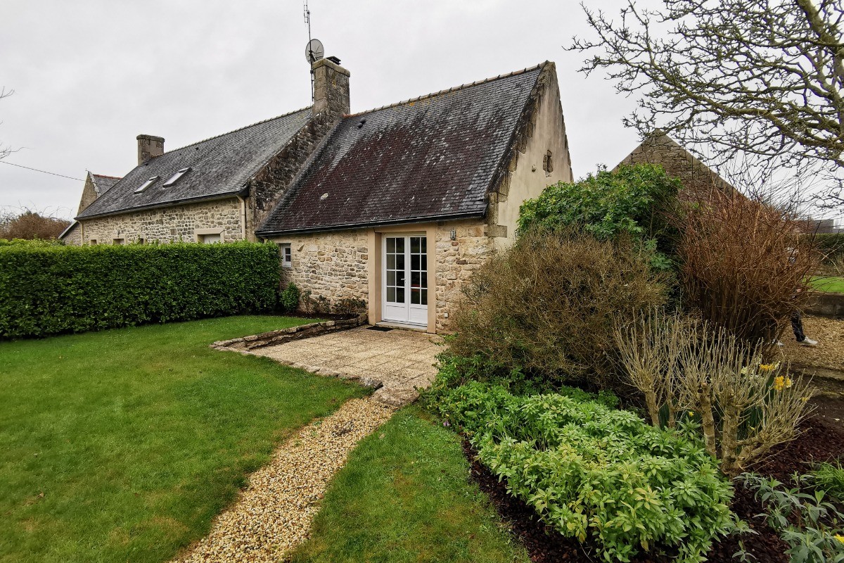 Maison avec terrasse -De nouvelle photos seront rajoutées au printemps