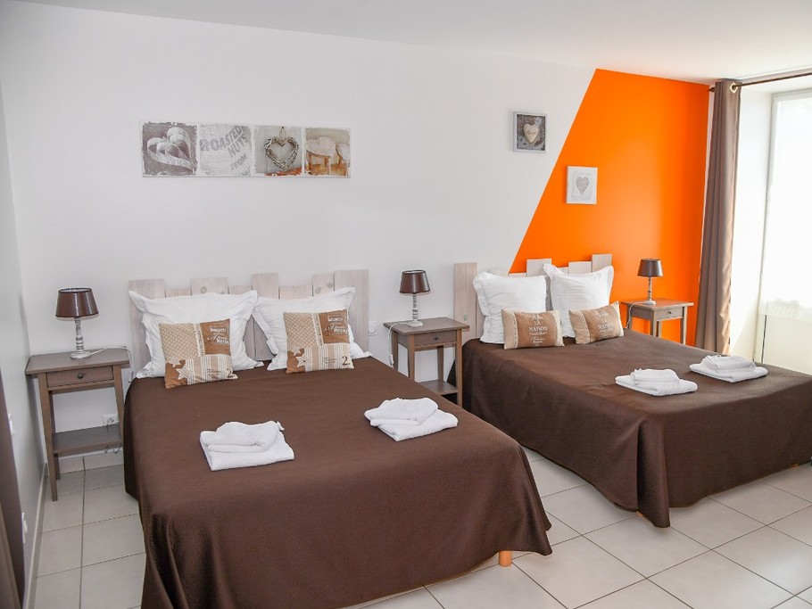 Allée du grand bonheur 5/6 person room