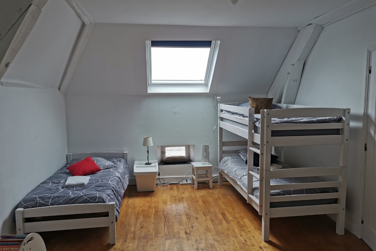 Chambre 5 Dortoir 2éme étage 5 lit 90