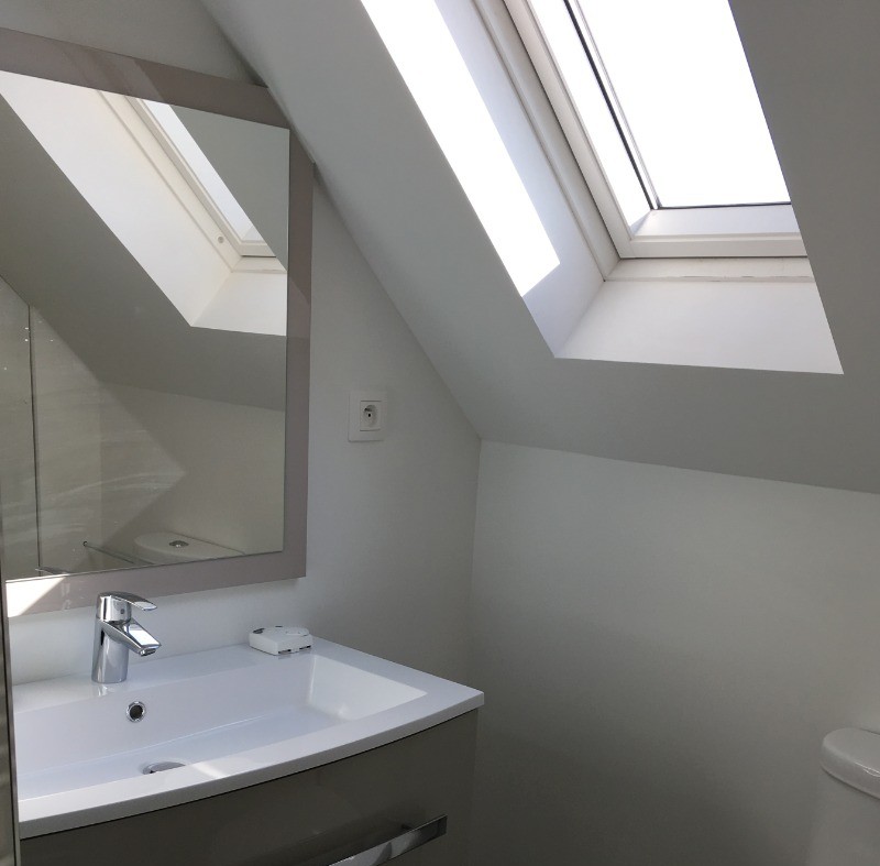 Salle d'eau avec WC, étage