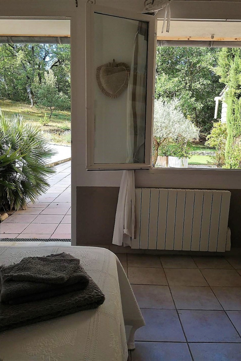 Chambre accès piscine
