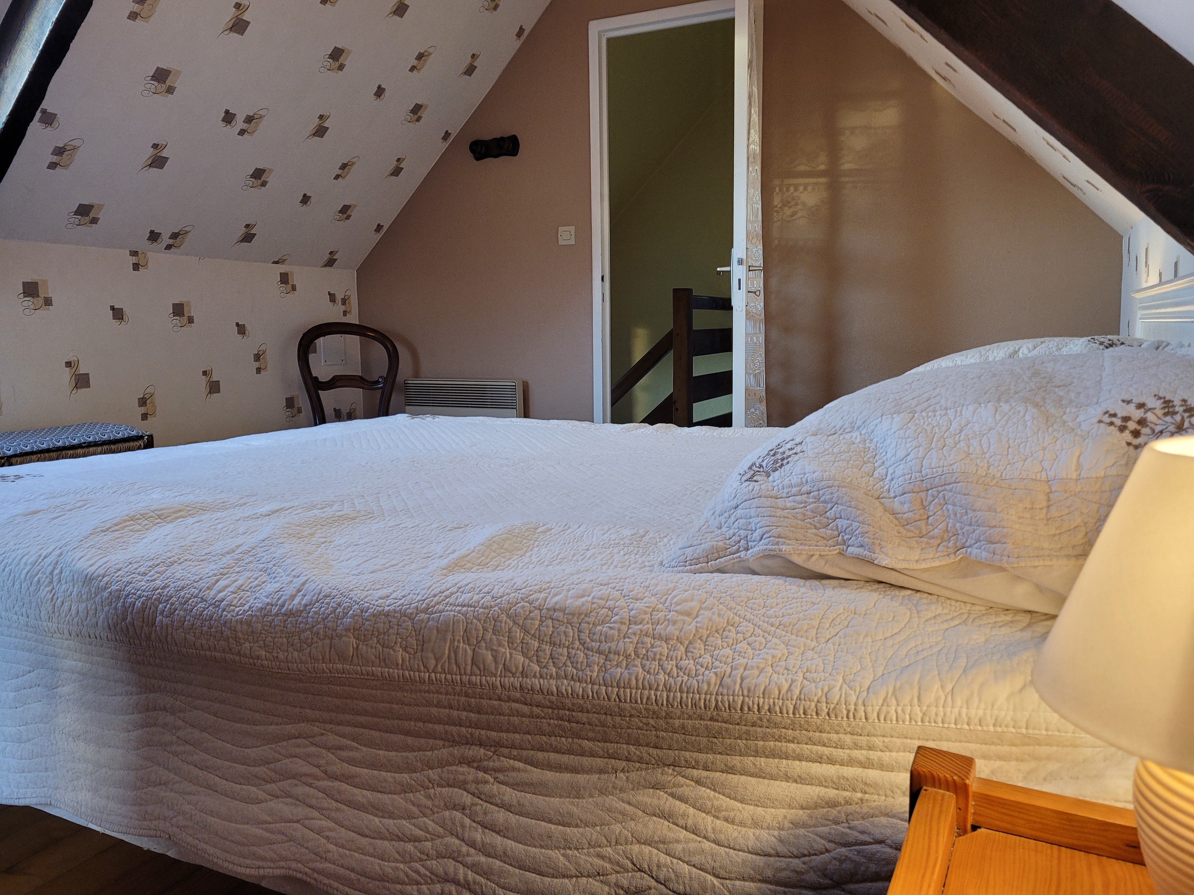 Le Grand, location de vacances Clévacances, chambre étage lit double