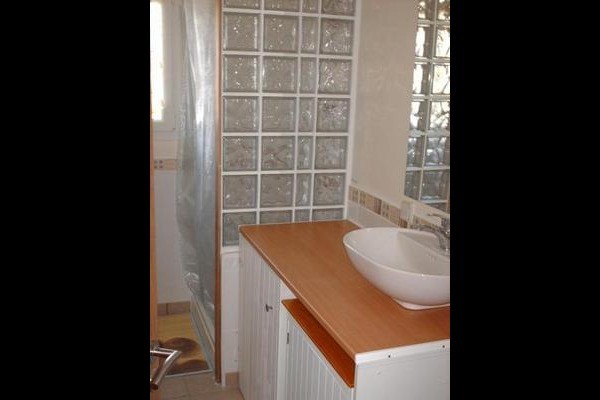 salle de douche à l'étage