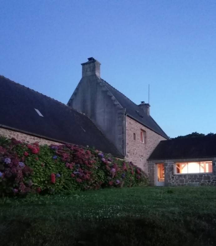 maison de caractère 2 à 6 personnes - coté extension