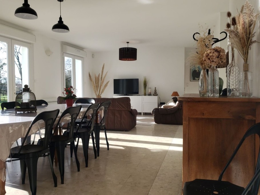 Gite 12 personnes Le Bois Dormant à St Jean d'Angély en Charente maritime