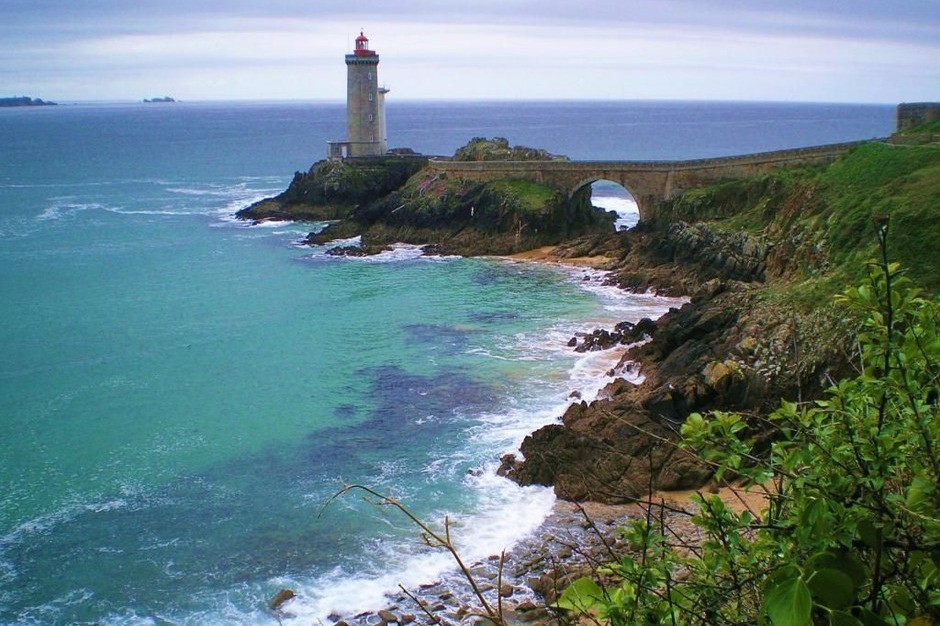 Phare du petit Minou dans la rade de Brest