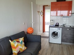 Coté cuisine et entrée