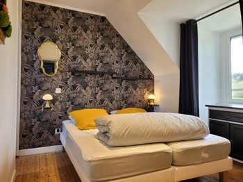 l'Ancre Violette, Bantas, Ploubazlanec, Loguivy, bedroom upstairs level 2, bed 160