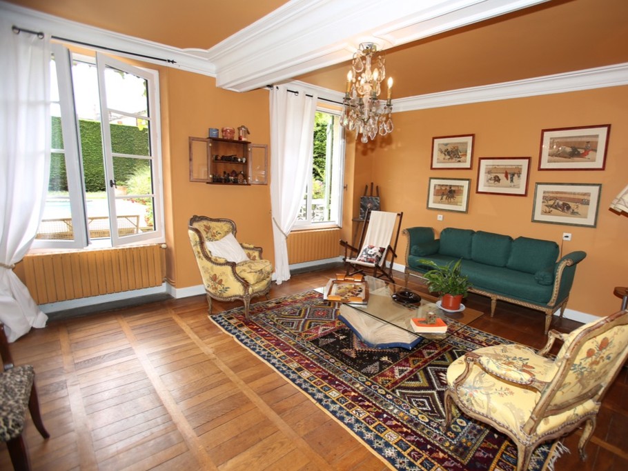 Fumoir bibliothèque