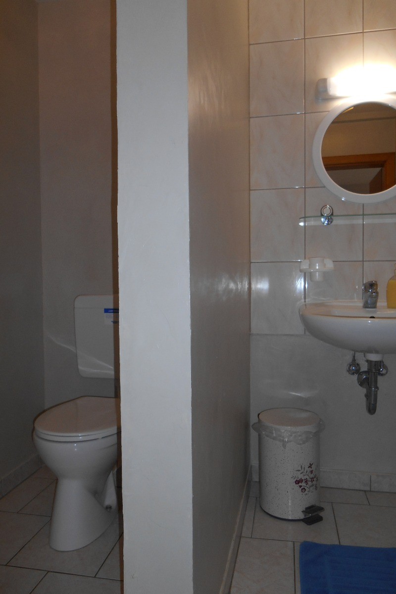 Salle d'eau et toilettes privatifs