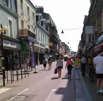 LA RUE CARNOT