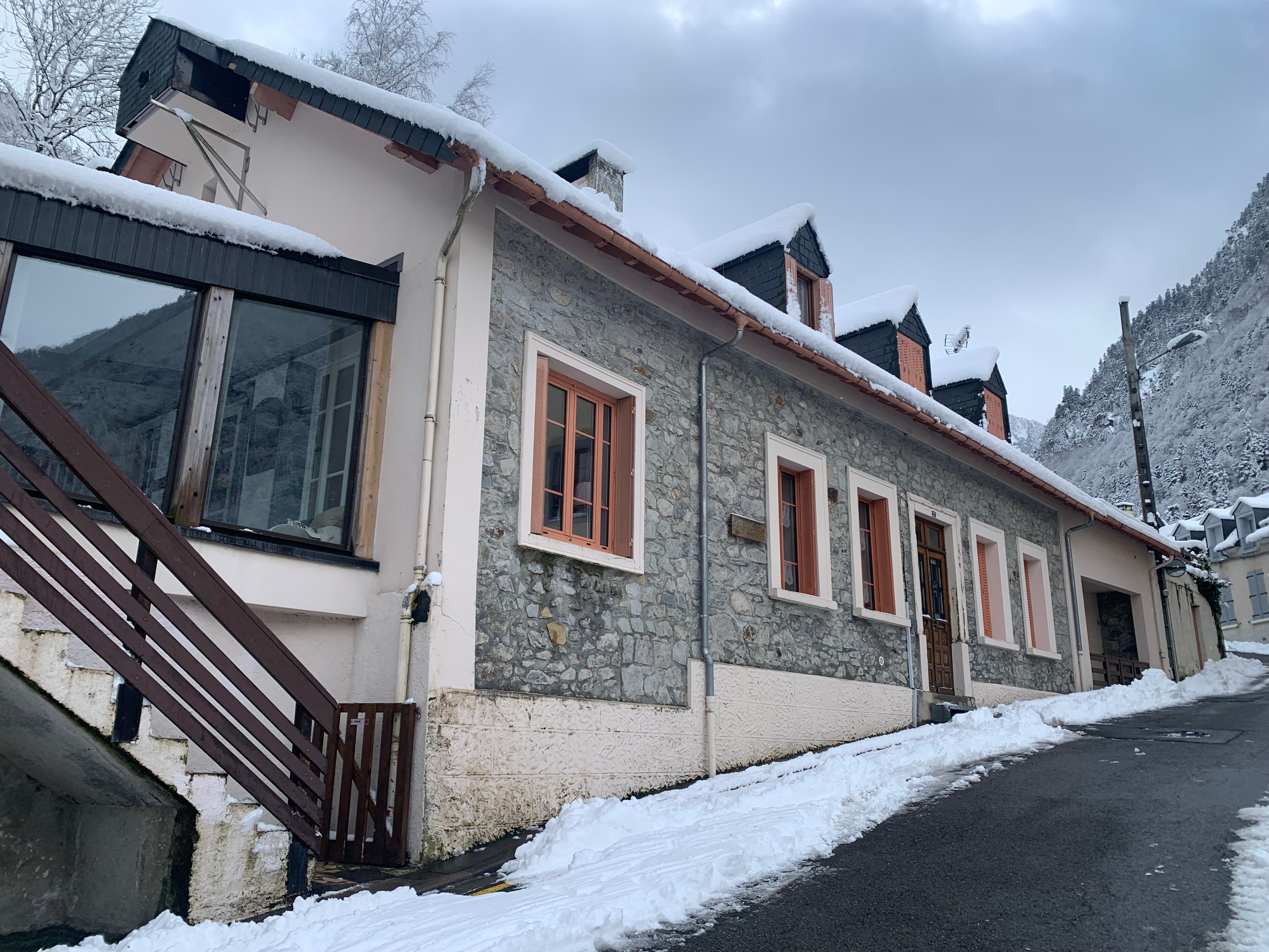 La Frênaie Residence – Private entrance and staircase