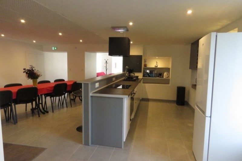 Cuisine / séjour - Gîte collectif La Ruche