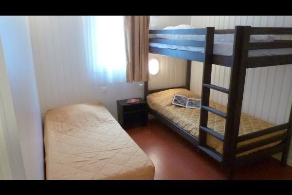 Chambre  "Enfant"  tous les lits sont en 90