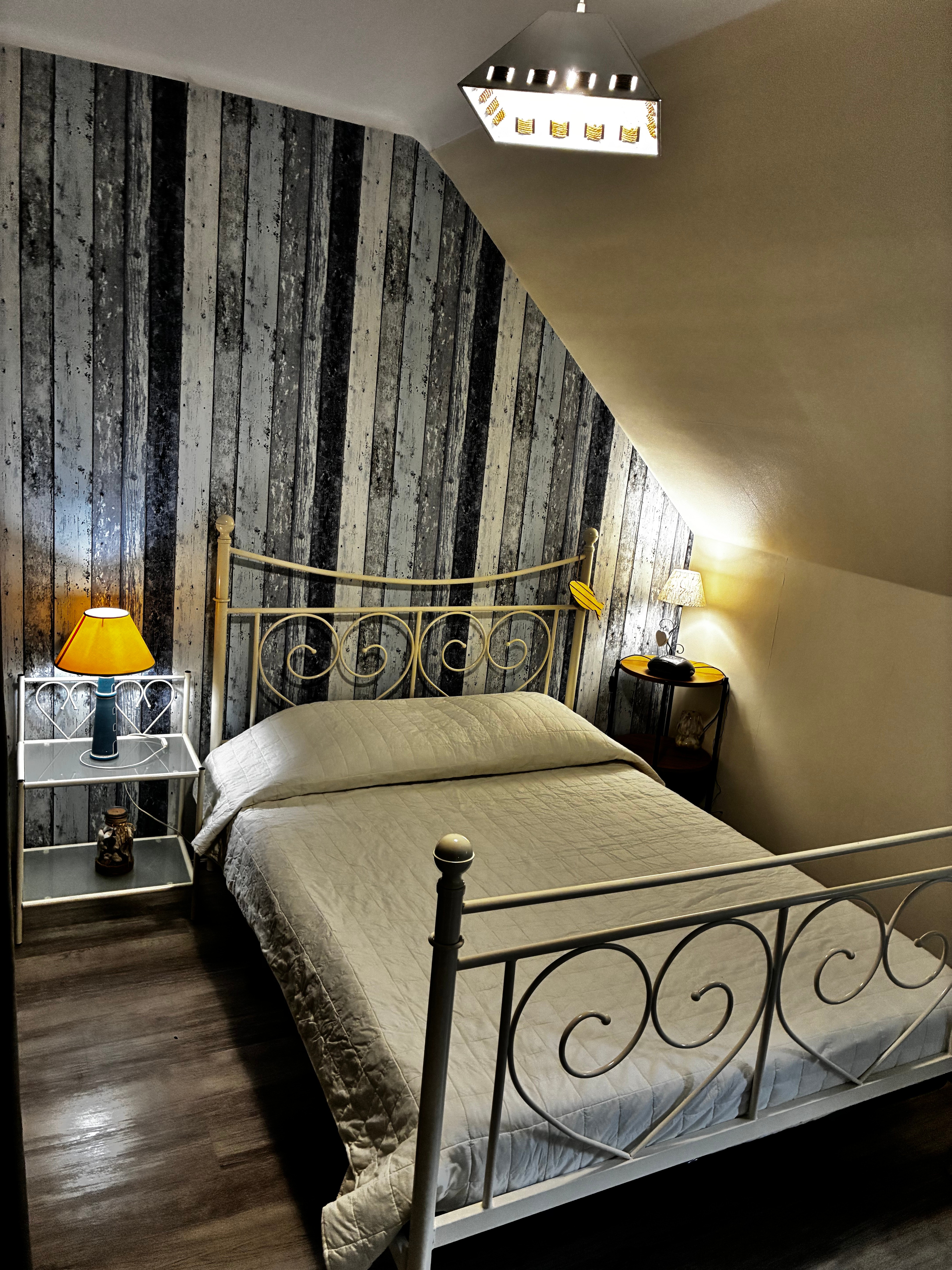Double-decker bed room