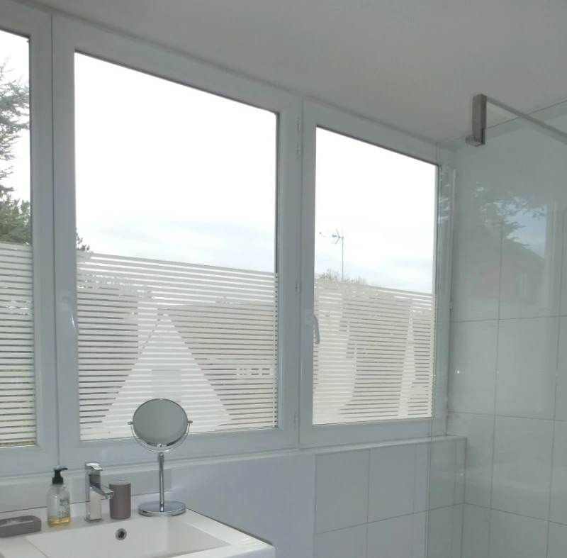 Salle de bain privative à la chambre parentale