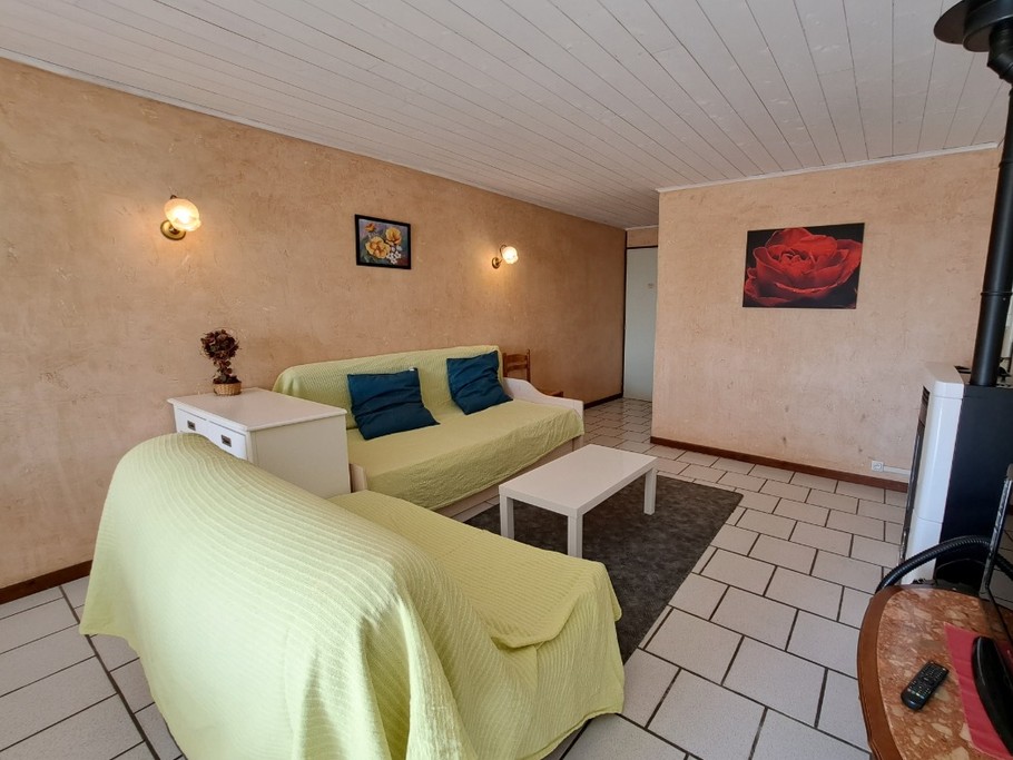 Le séjour et son poêle à granulés