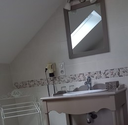 Chambre Colibri pour 2 personnes sur le site Les Laurielles, près de Saumur et des châteaux de La Loire