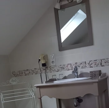 Chambre Colibri pour 2 personnes sur le site Les Laurielles, près de Saumur et des châteaux de La Loire