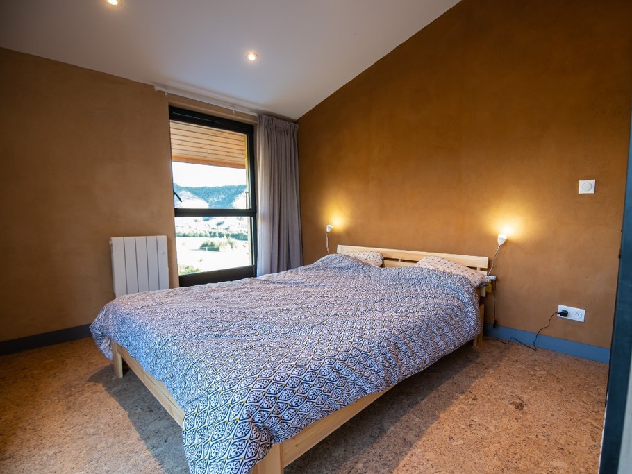 Halte Air et Go/ Cheval blanc/ Chambre étage 160 x 200