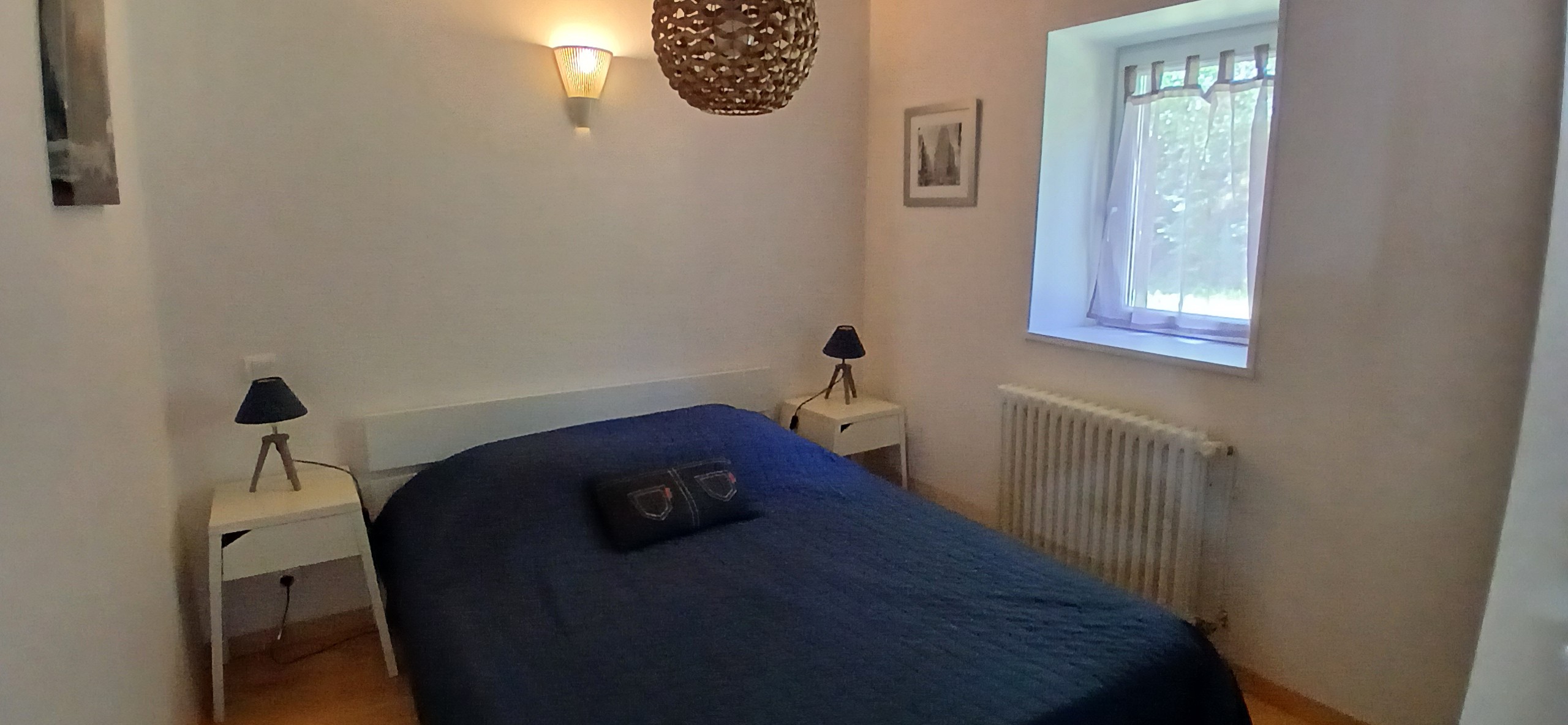 "Le Têtu" holiday cottage in Volvic: The bedroom