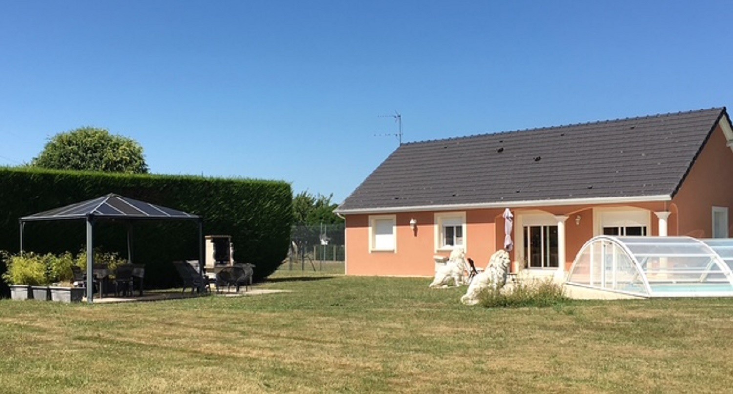 Gîte des Chaussades (avec piscine et tennis), Gouzon, Creuse - Extérieur