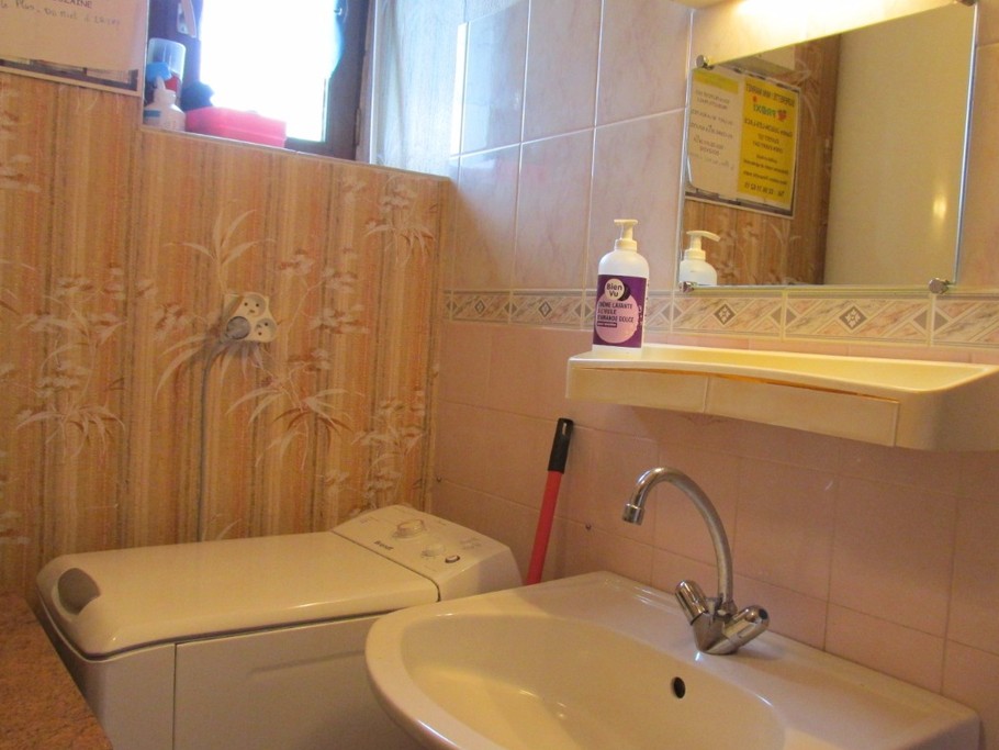 Separate laundry room and WC on ground floor