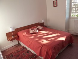 la  chambre sur  le  jardin (n° 3)