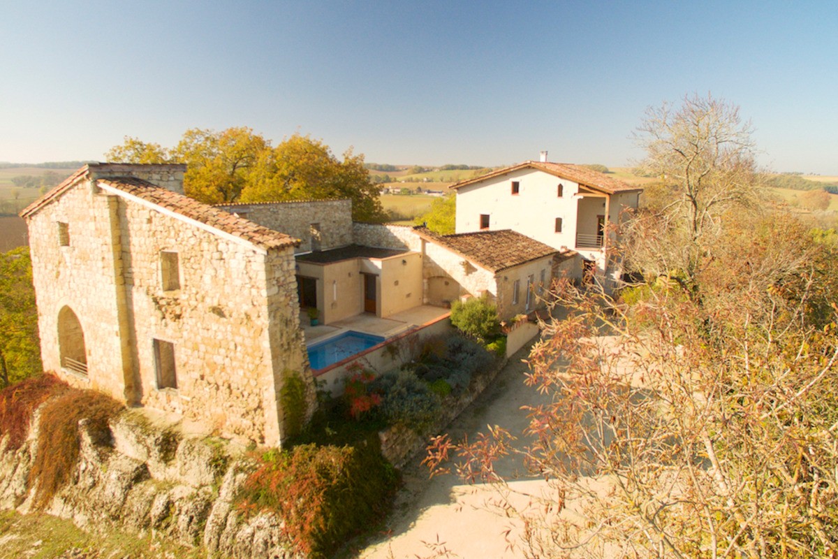 Overview of the entire estate