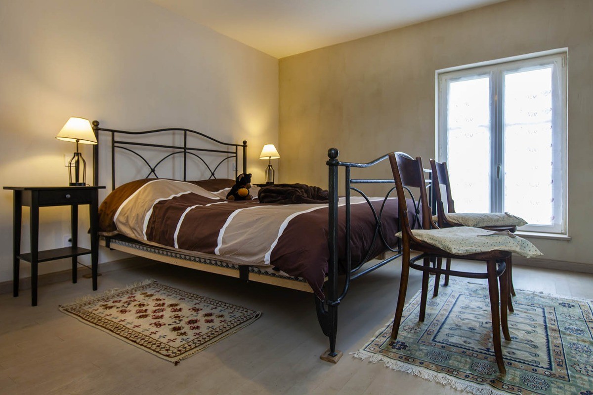 Le Cottage Abel, gîte de groupe avec cheminée dans les Ardennes - la chambre double