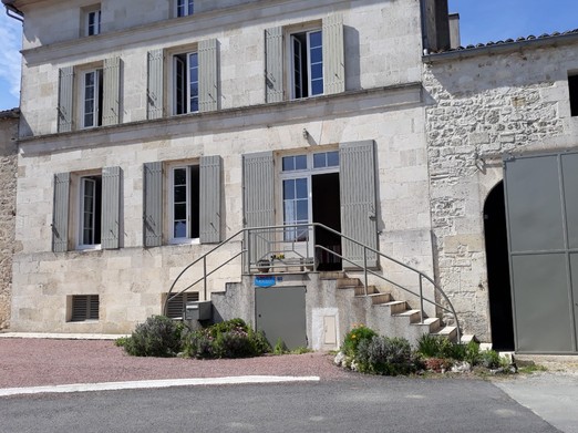 Grande maison "Bords de Charente" pour 5 6 personnes en Charente maritime