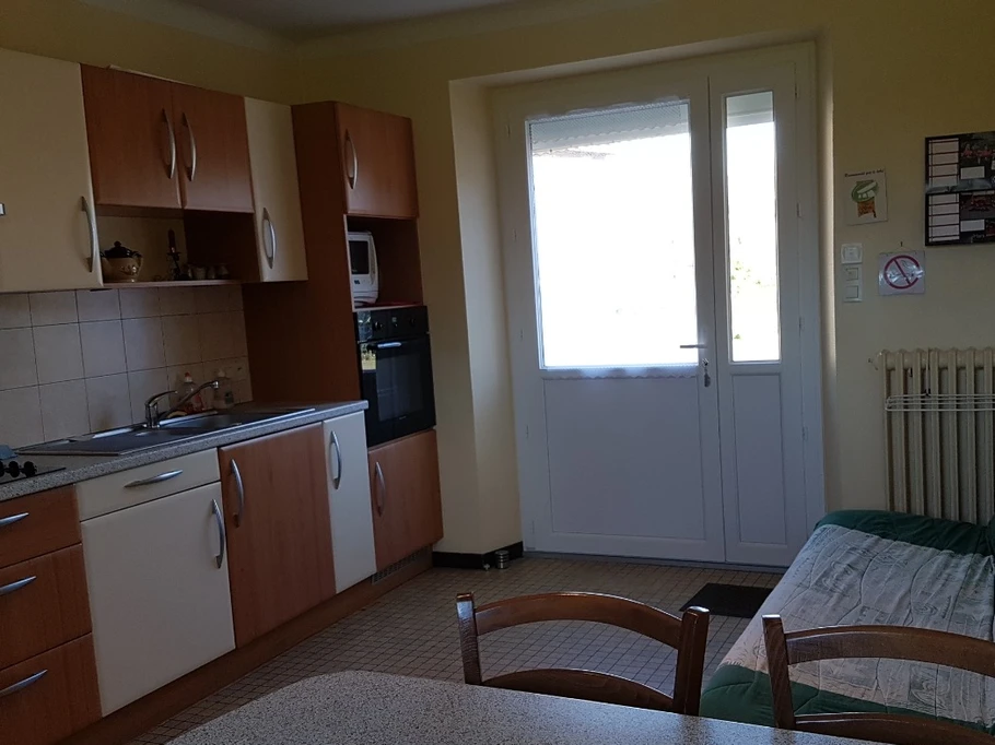 Kitchen lounge area