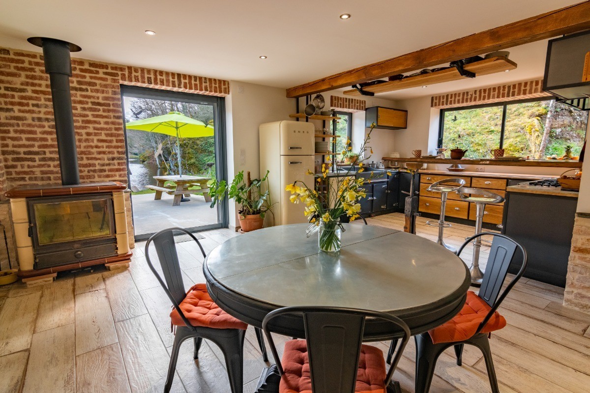 salle à manger avec table extensible
