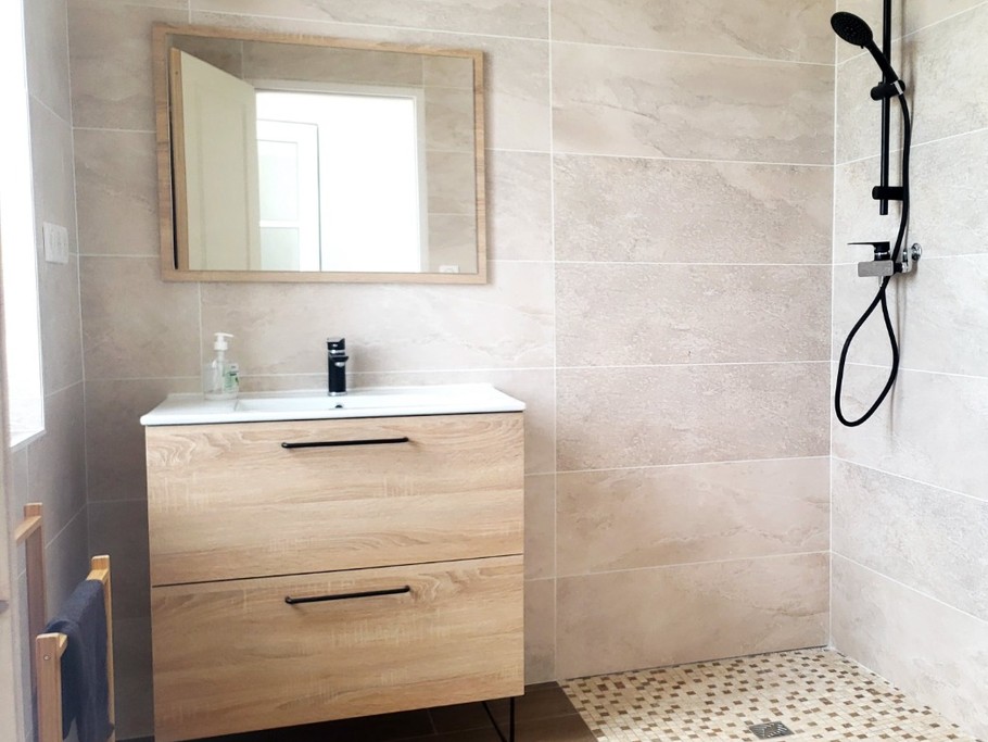 Salle d'eau, douche italienne - La Halte