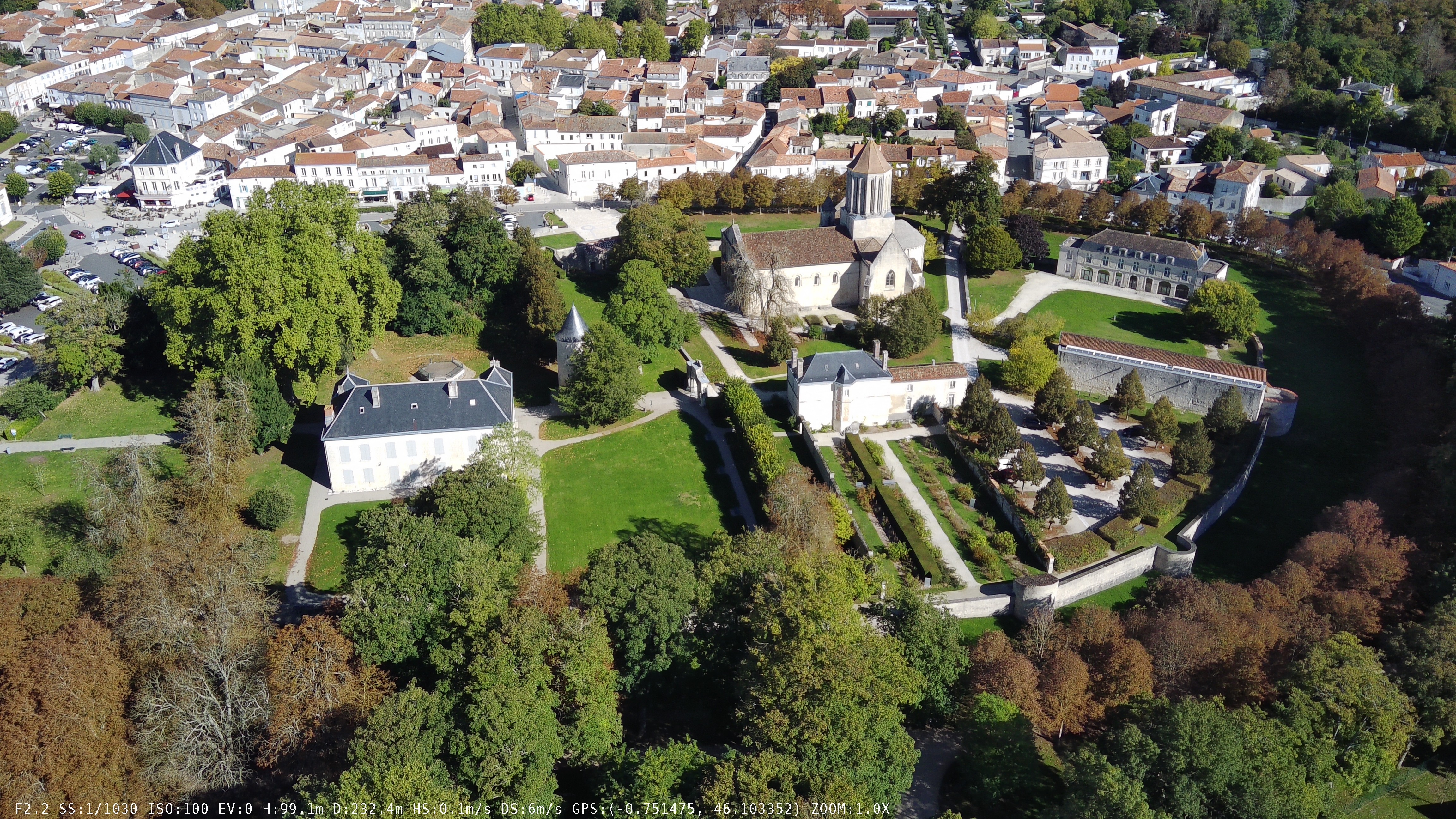 SURGERES 3 KMS
